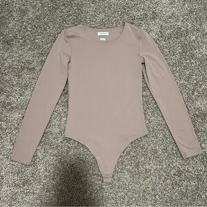 Aritzia Babaton Contour Bodysuit